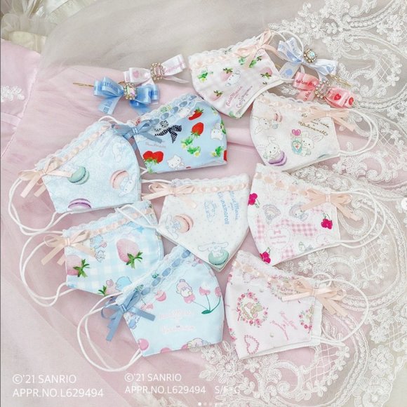RoseMarie Seoir x Sanrio Wish Me Mell ribbon mask - Picture 5 of 7